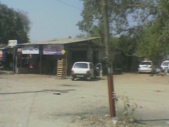 Marutis Car Garage