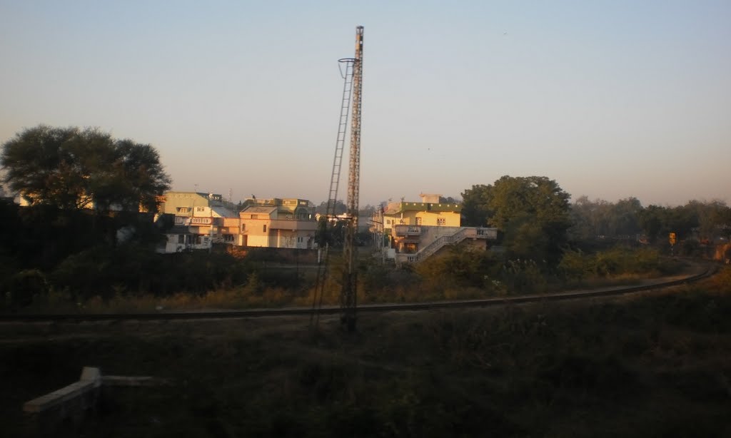 P1113499 A TURN  NEAR NADIAD નડીયાદ நடியாத் 07.46.39