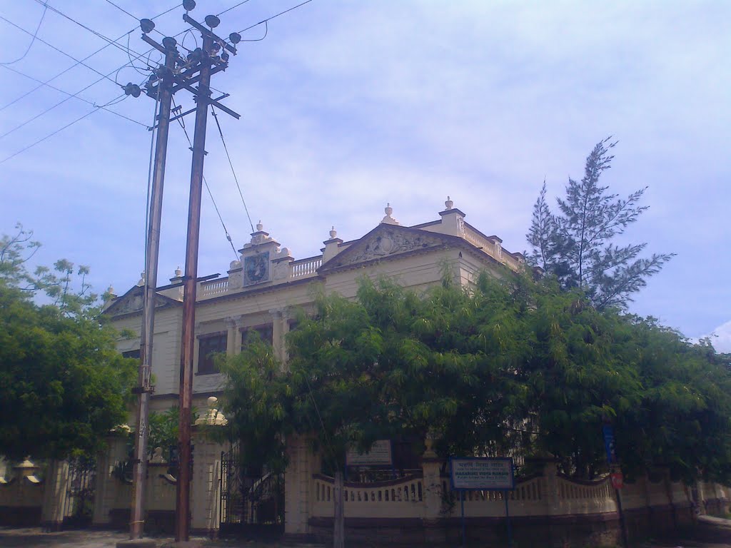Porbandars one of the oldest lohana community  student housing building  Photo By Raju Odedra Mo.7695787895