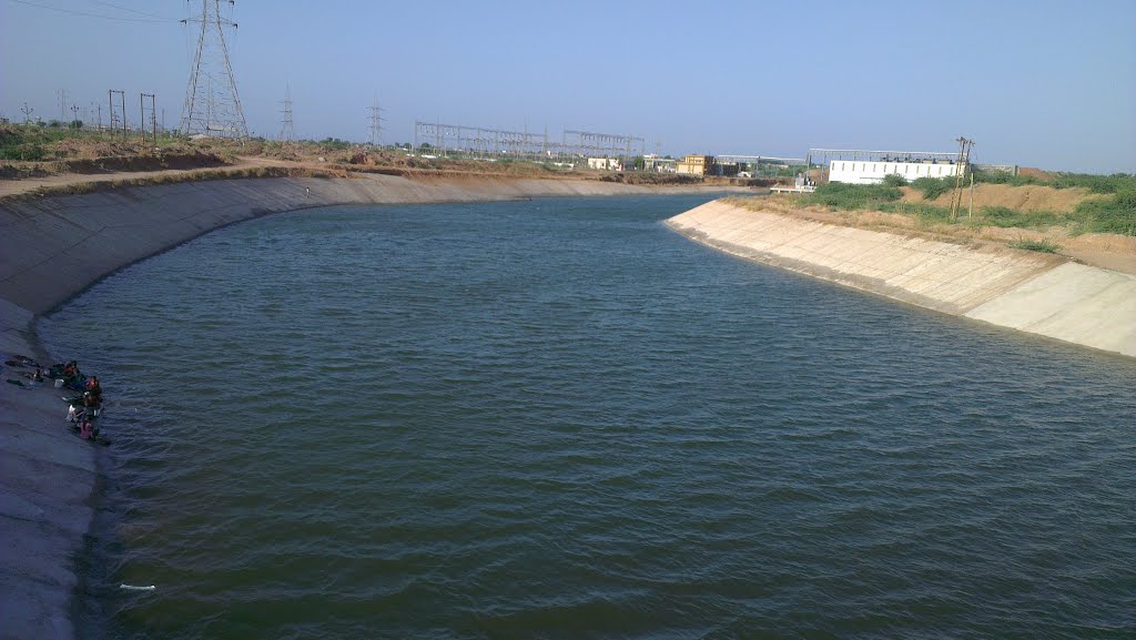 Beautiful Narmada canal near Surendranagar