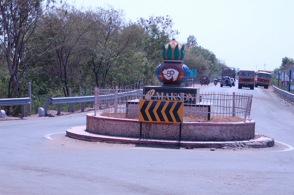 दीपक मल्होत्रा, Chaar Rasta Surendernagar, State Highway17(SH-17), Surendernagar-Chotila-Rajkot, गुजरात भारत Gujarat Bharat ગુજરાત ભારત દેશનું