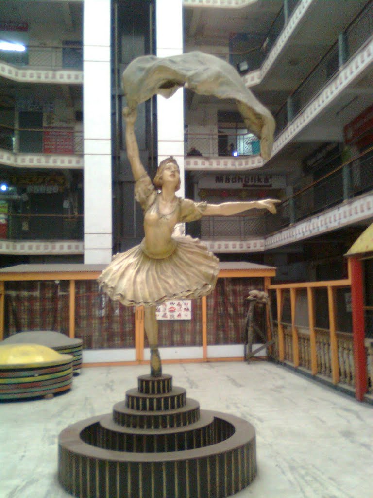 Statue in sriram plaza