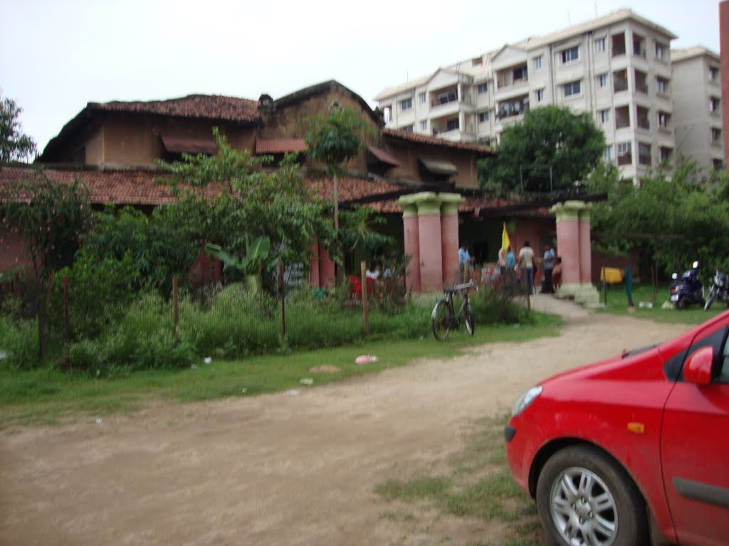 SARAWGI  BUNGLOW