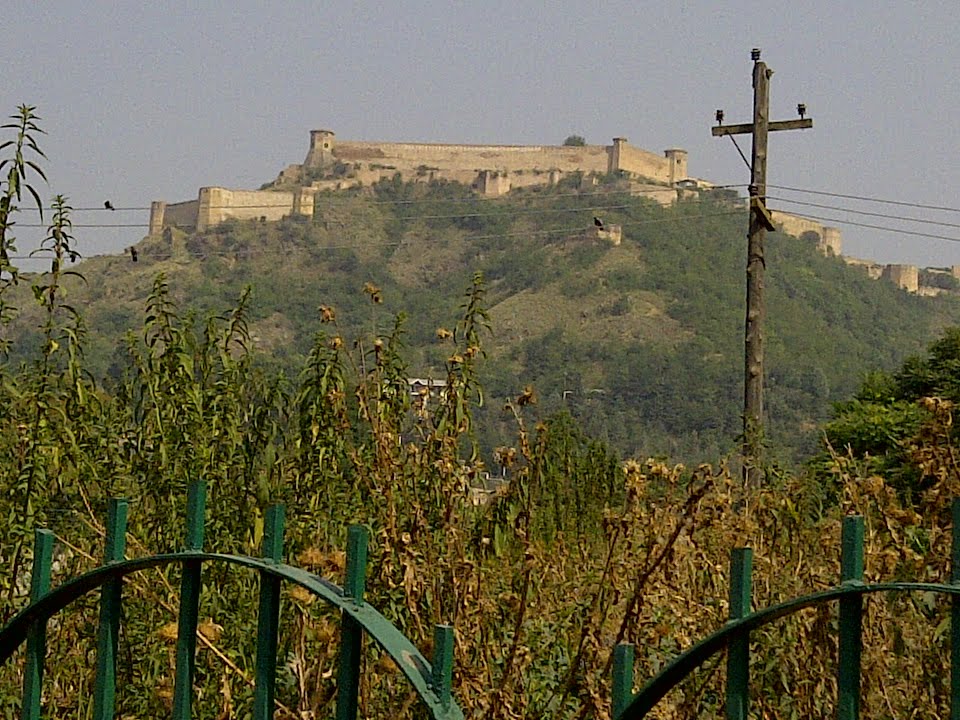 Hari Parbat Fort