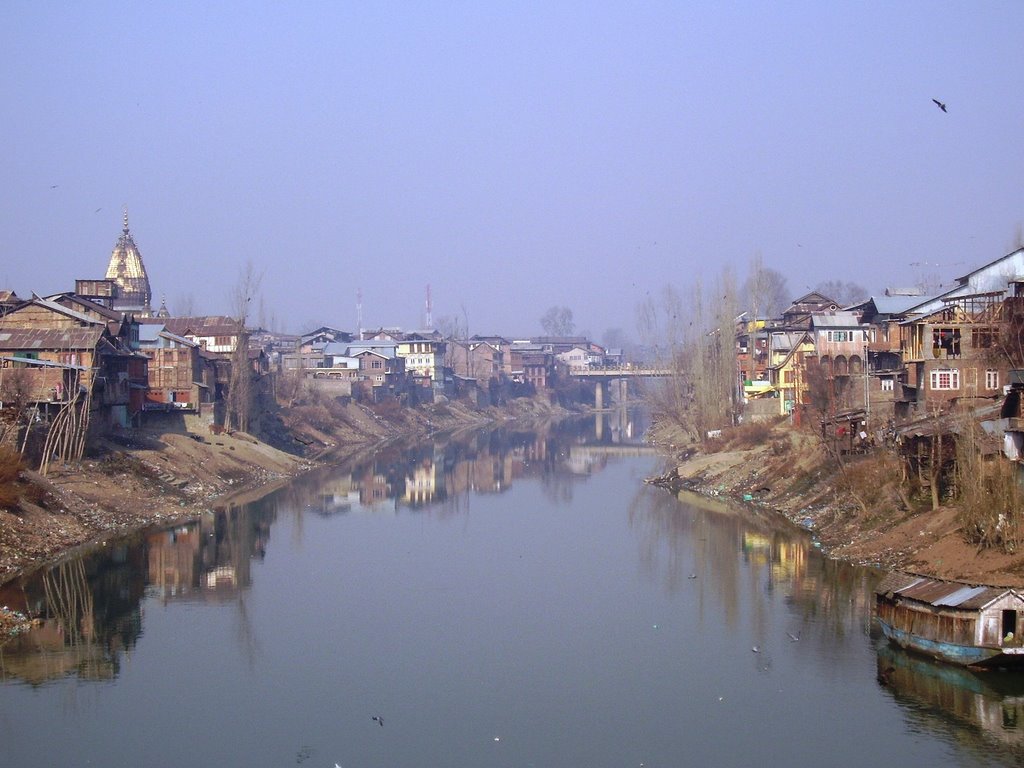 Jehlum and the old city Srinagar