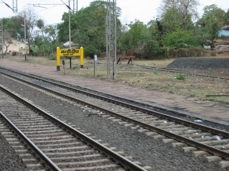 mandideep rail station