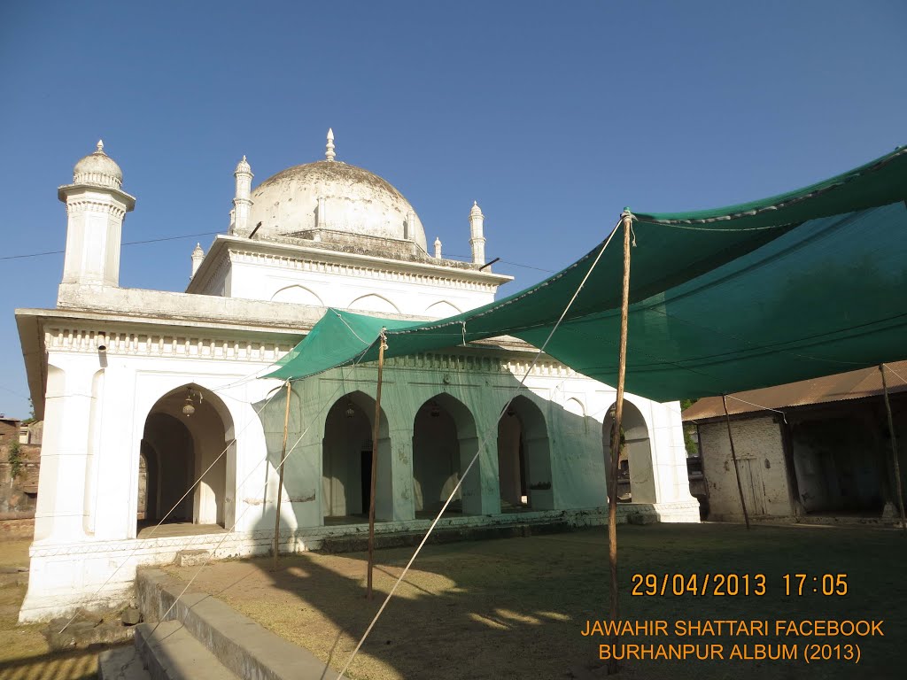 THE TOMB OF SHAIKH BURHANUDDIN RAZ-I-ILAHI