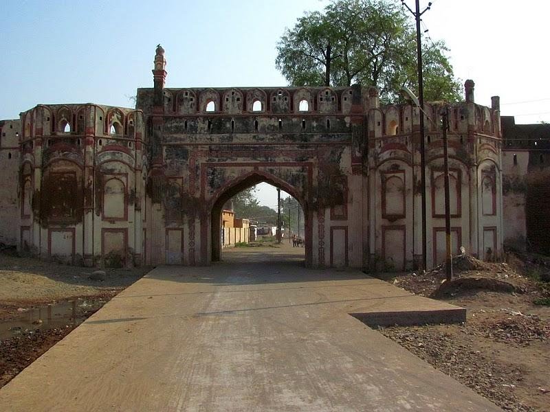 Shikarpura Gate