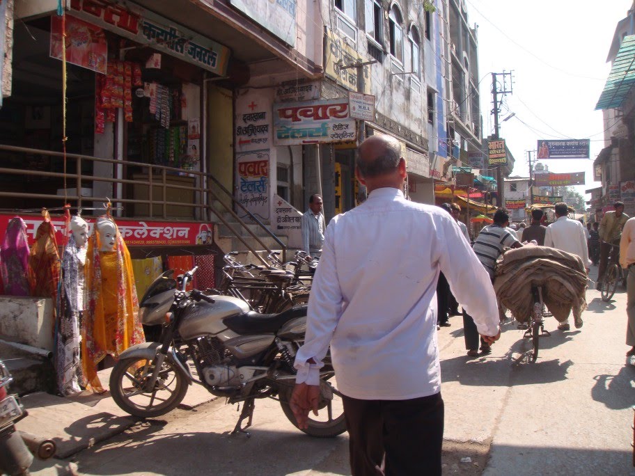 Near Pandumal Cwarahya