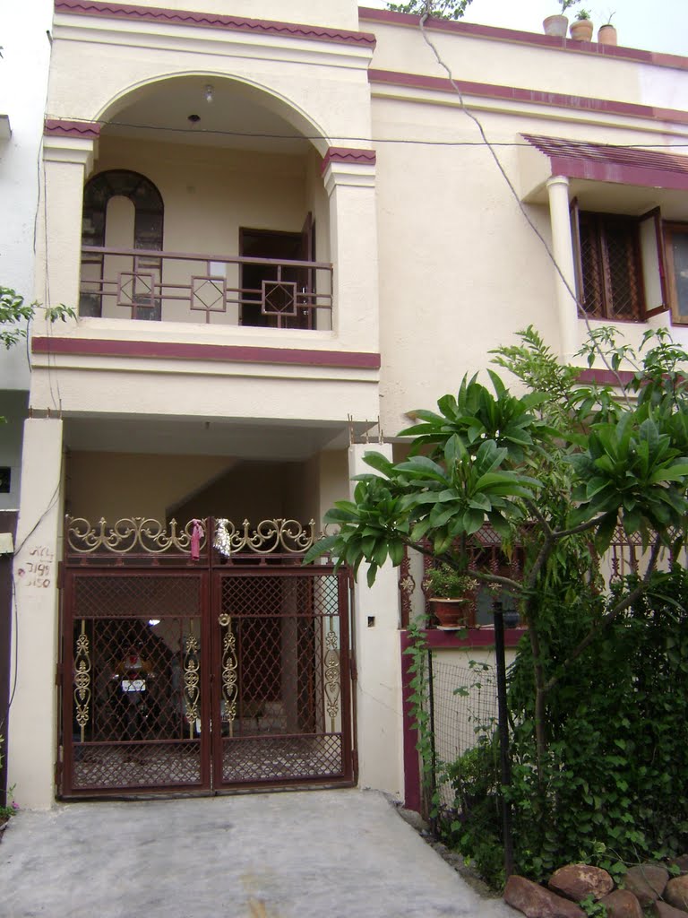 RAMRAJ RAMSAKHA (AUDITOR) 17/1 AV AG BHOPAL