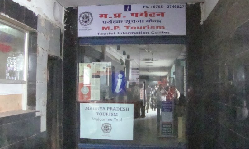 DSC08716 Madya Pradesh Tourism- Bhopal Rly Stn  भोपालபோபால்భోపాల్ 028