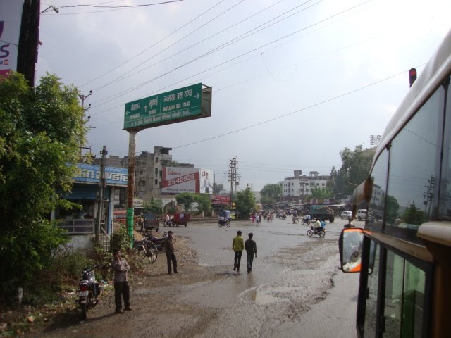 DSC08063  to right navlakha bus stand इंदौरஇந்தோர்Indore34 12.55.57