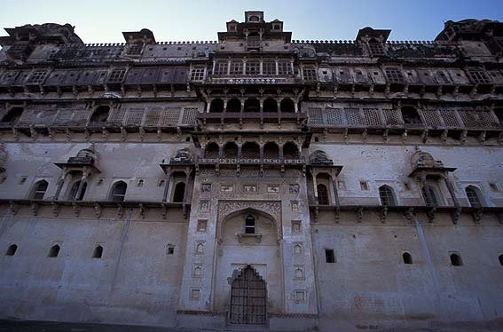 datia palace