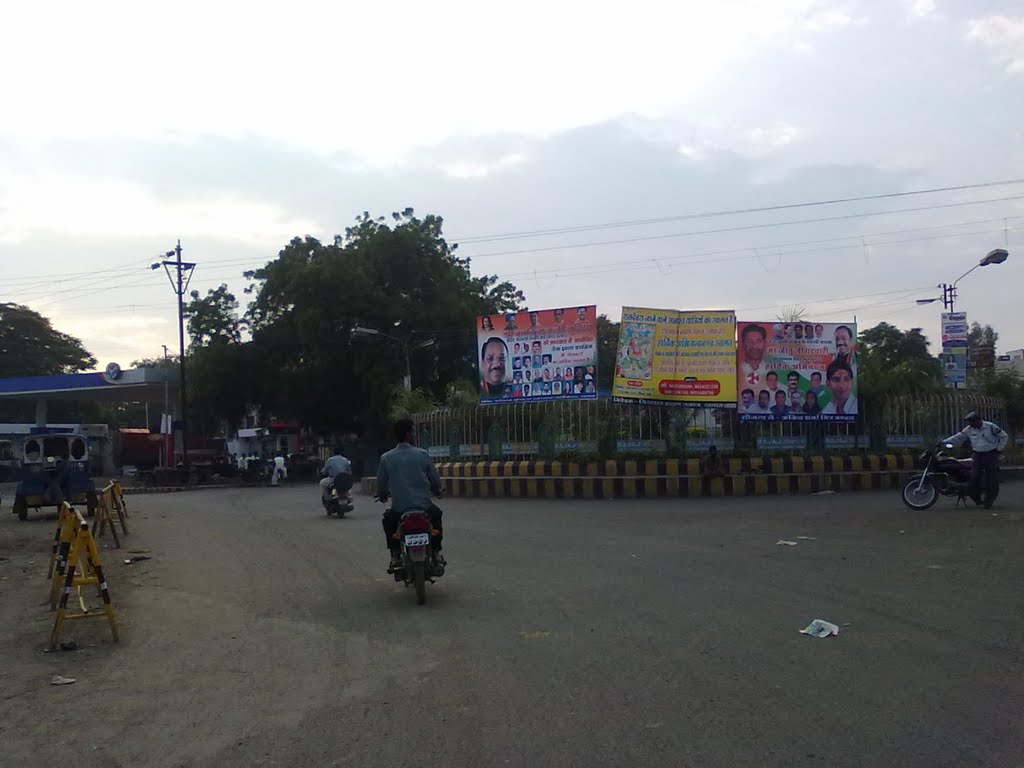 Mhow  Road Chouraha