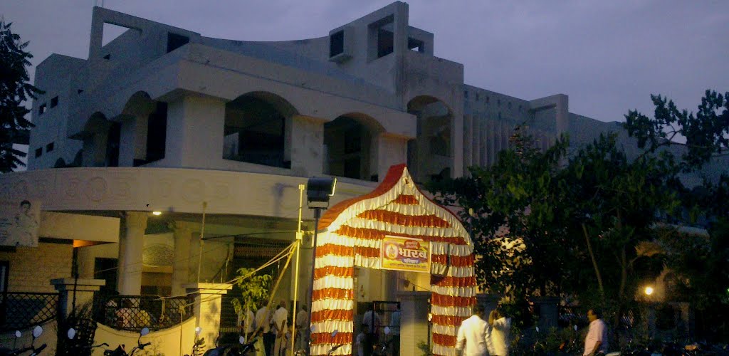 Bhusawal, Maharashtra, India by Suresh Joshi