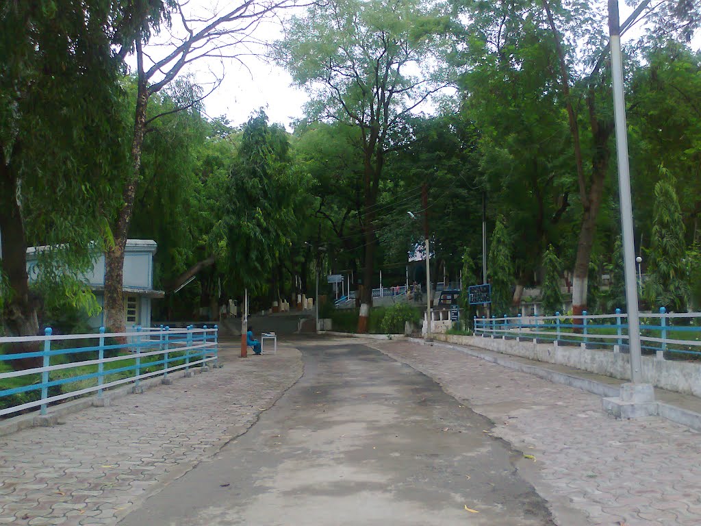 Path at the Gorotto od Our Lady of Lourdes, Nagpur
