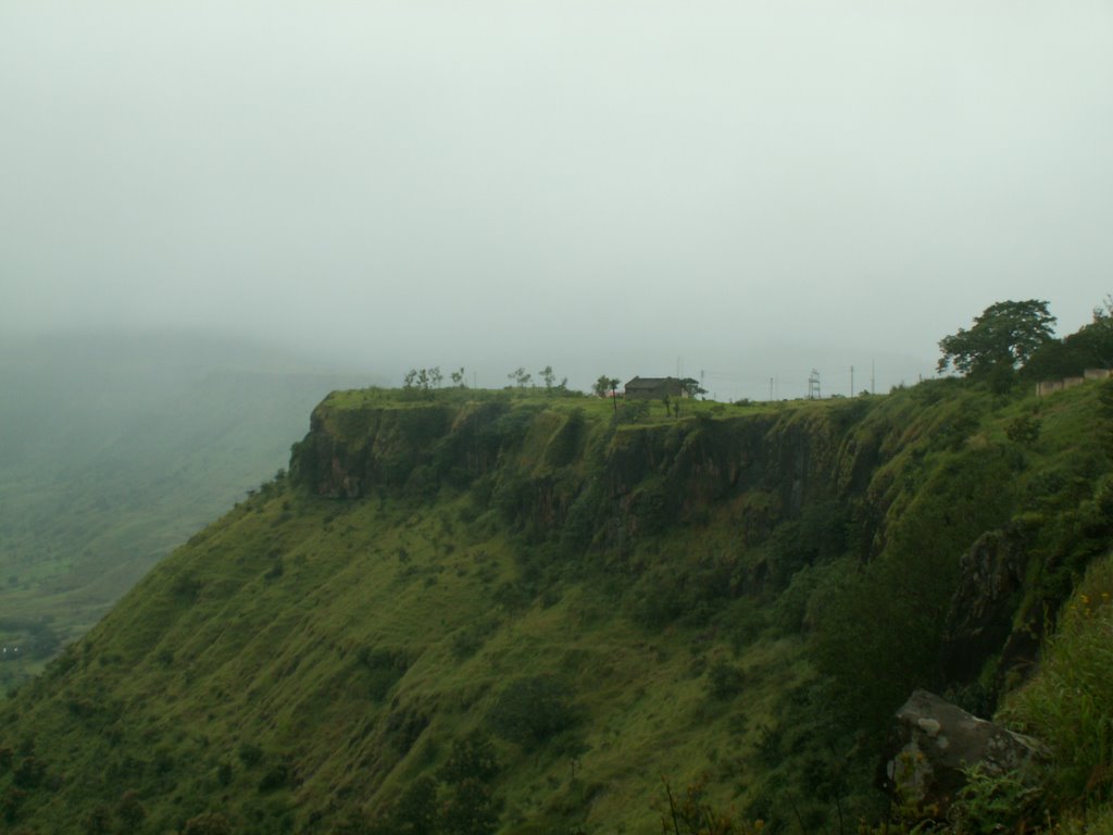 Western End, Ajinkyatara Fort, Satara