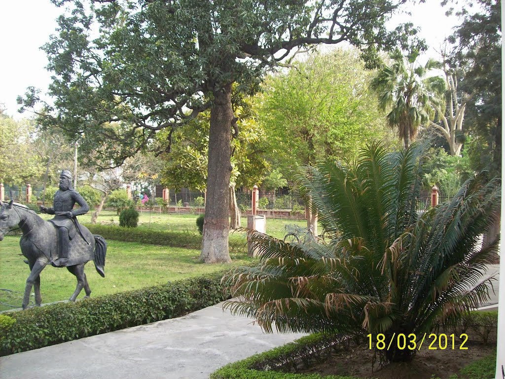 Statues Main Gate, Maharaja Ranjit Singh Panorama, Amritsar, Punjab India