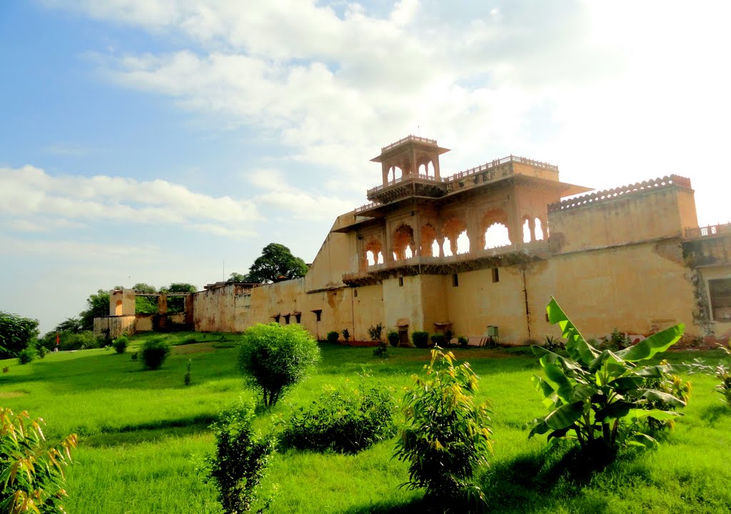 Palace & Garden, Lohagarh, Bharatpur