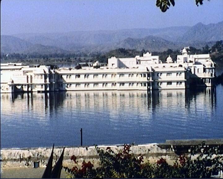 Udaïpur - le Palace vu du Palais du Maharana
