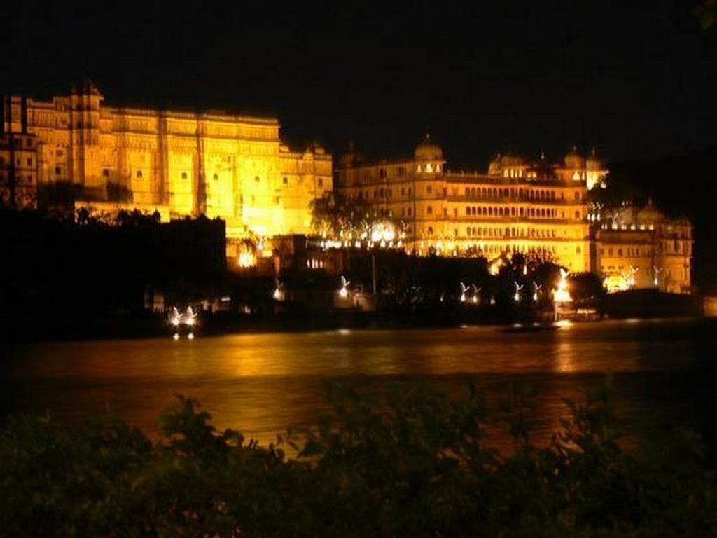 city palace night view