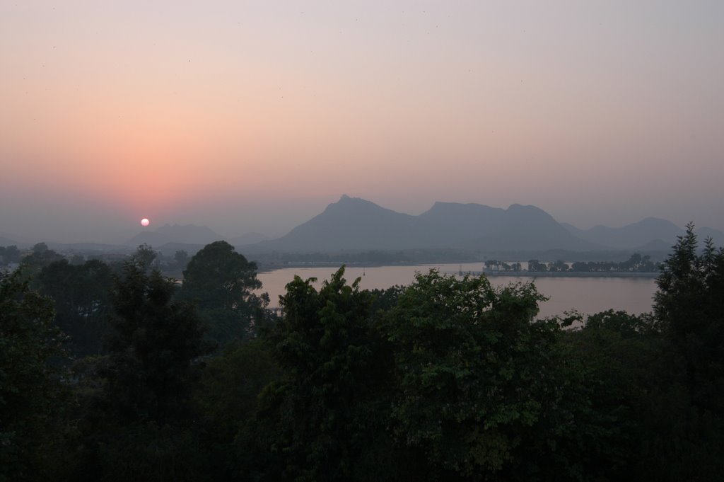 Tramonto sul Fateh Sagar (Udaipur)
