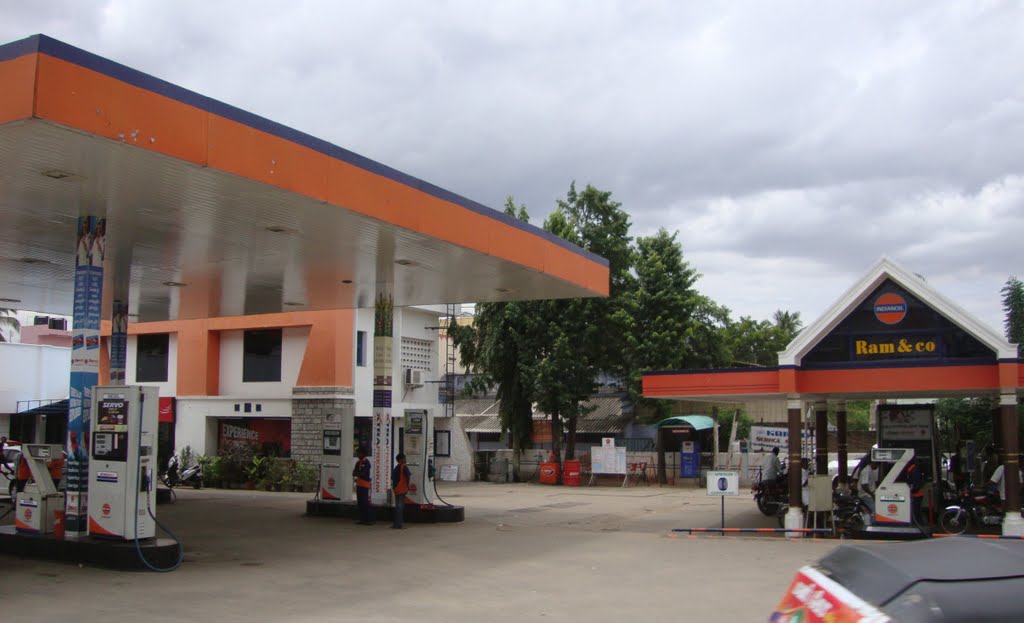 DSC04206 Indian Oil Fuel Station   13.22.06