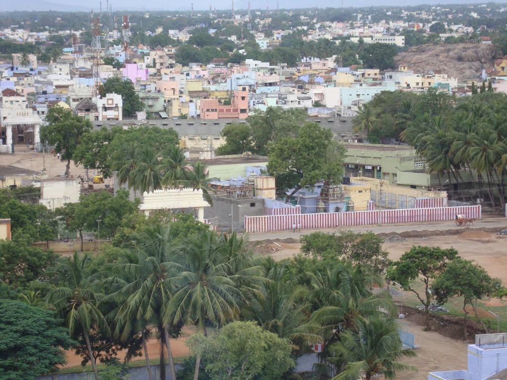 DSC04225 திண்டுக்கல்-பத்மகிரிகோட்டையிலிருந்து..கோட்டை மாரியம்மன் கோயில் view from Dhindukkal PadmagiriKottai04