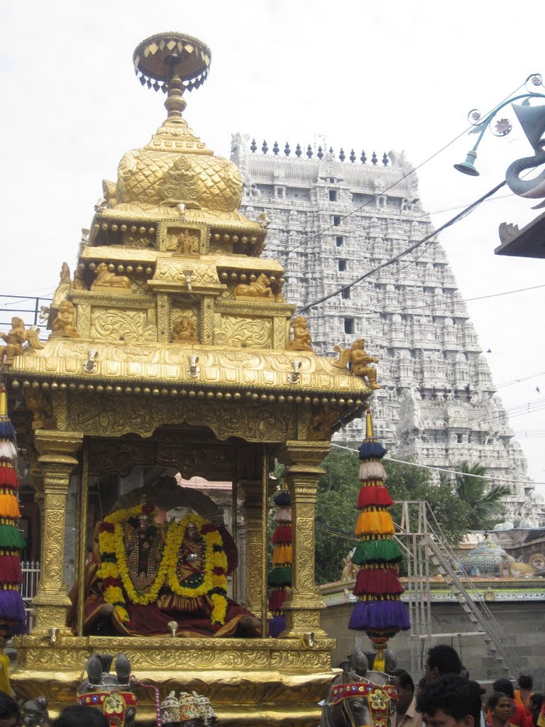 Golden Chariot at Arunachaleshwara Temple, Tiruvannamalai, Tamil Nadu