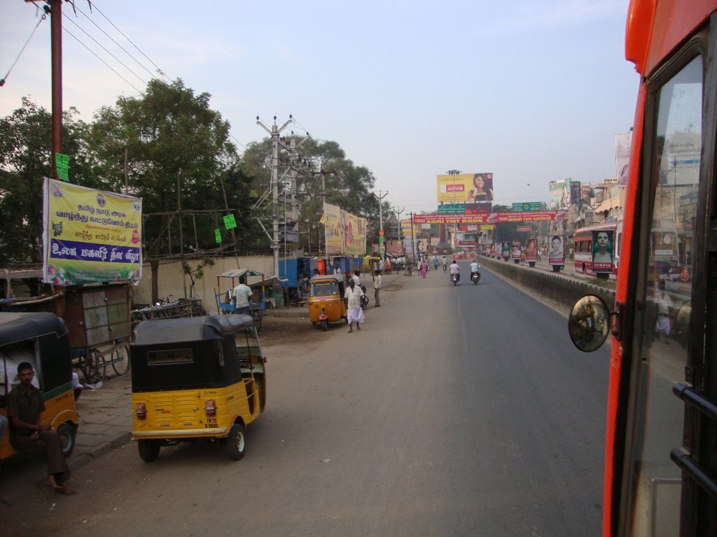 DSC08351 நெடுஞ்சாலை 9 - Main road(High Way to) Near Bus Stand  07.00.58