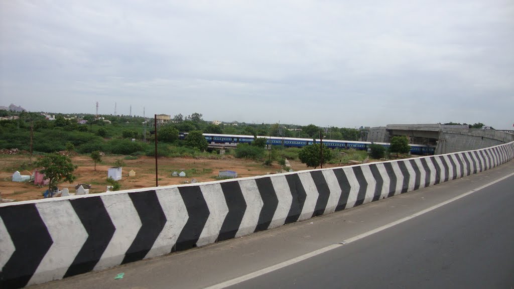 5012 fly over rail   திருச்சிராப்பள்ளி  Thiruchchiraappalli  14  11.16.57