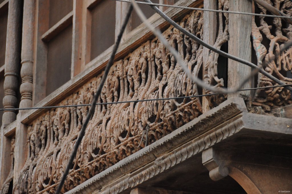 Agra,old city - balcony