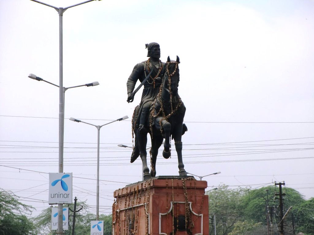 Agra, statue of the Maharaja Shivaji