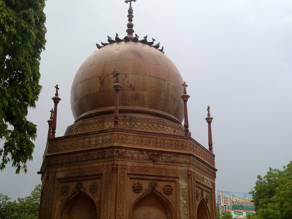 Tomb of Ellis in Roman Catholic Cemetary in Nehru nagar Agra where red Taj is situated