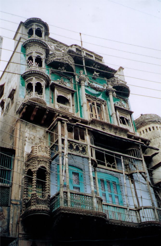 Agra आगरा - una casa... [ago 02]