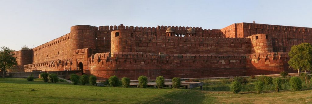 A Panorama of Agra Fort