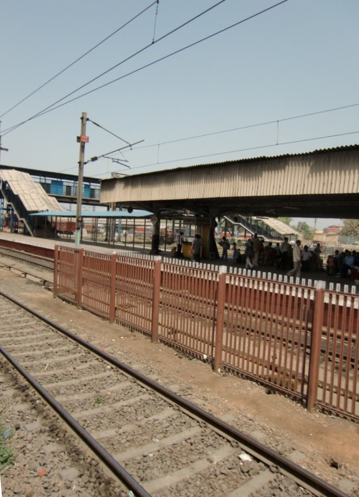 Platform and passerelle