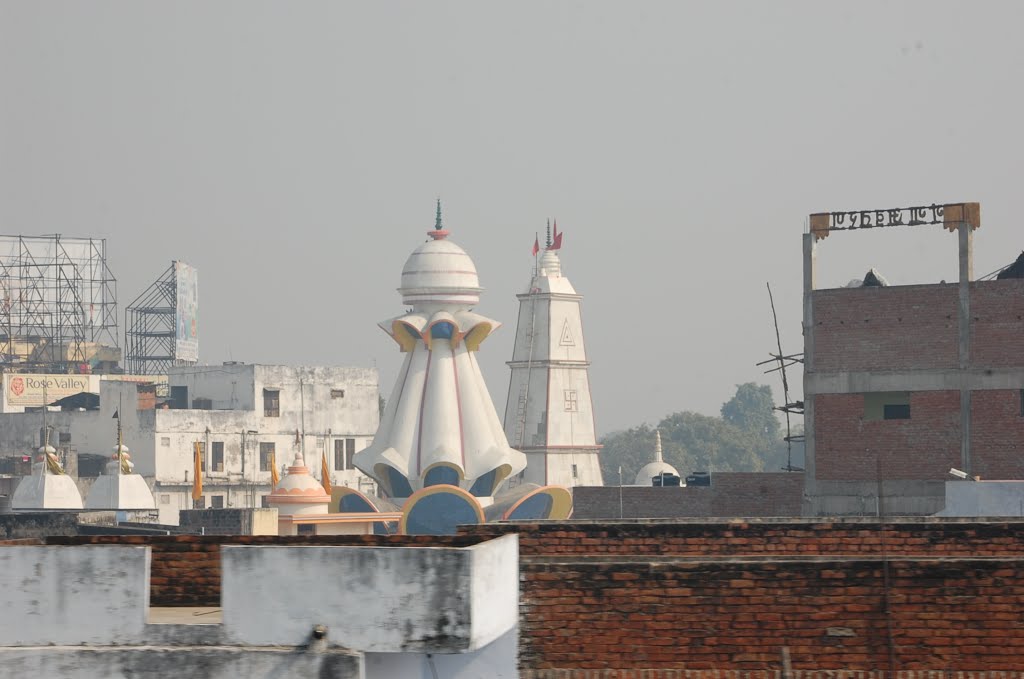Dpak Malhotra, मंदिर (temple) इलाहबाद, Allahabad, दिल्ली - बिहार - बंगाल - असम रेल मार्ग, उत्तर प्रदेश राज्य भारत, Uttar Pradesh, Bharat