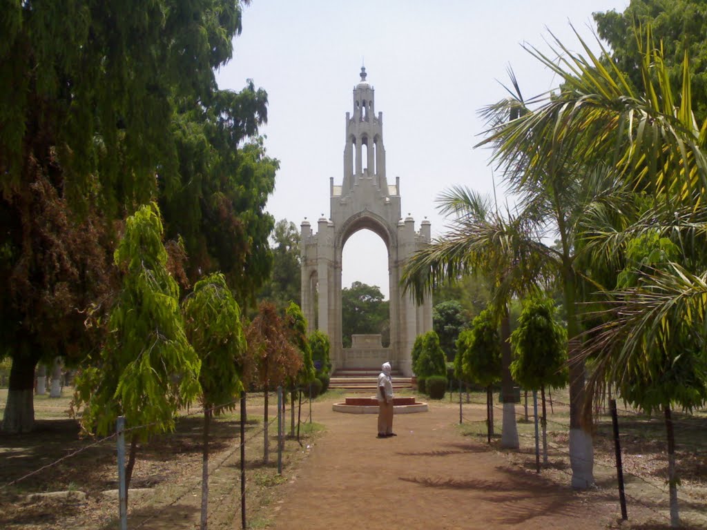 Victorai memorial/ company garden