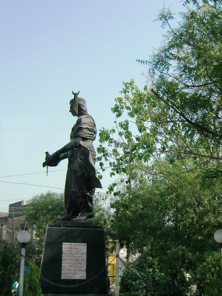 Allahabad. Statue representing King HARSHVARDHANA(606-647 AD).