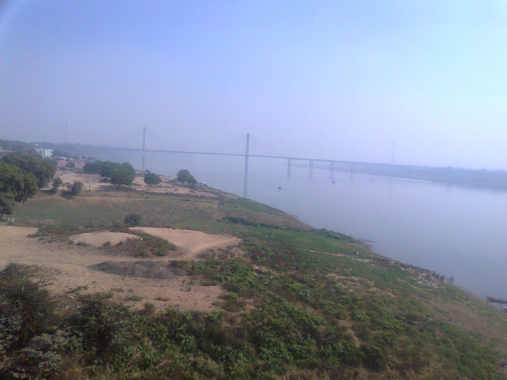 River Yamuna at Allahabad from train