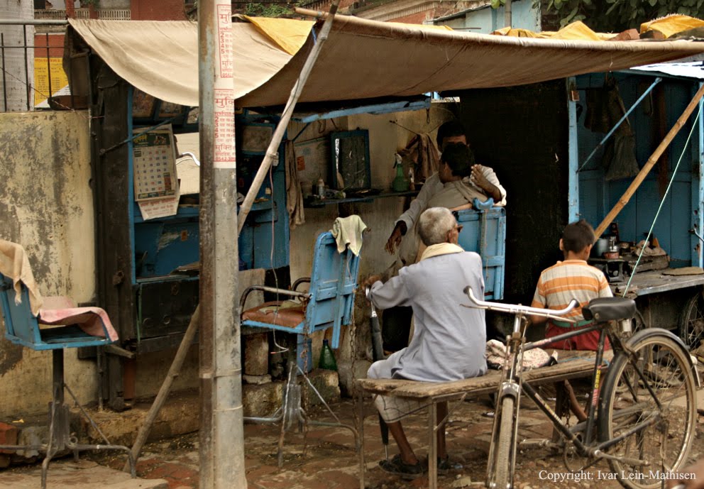 A bit out from central Varanasi you find these small businesses