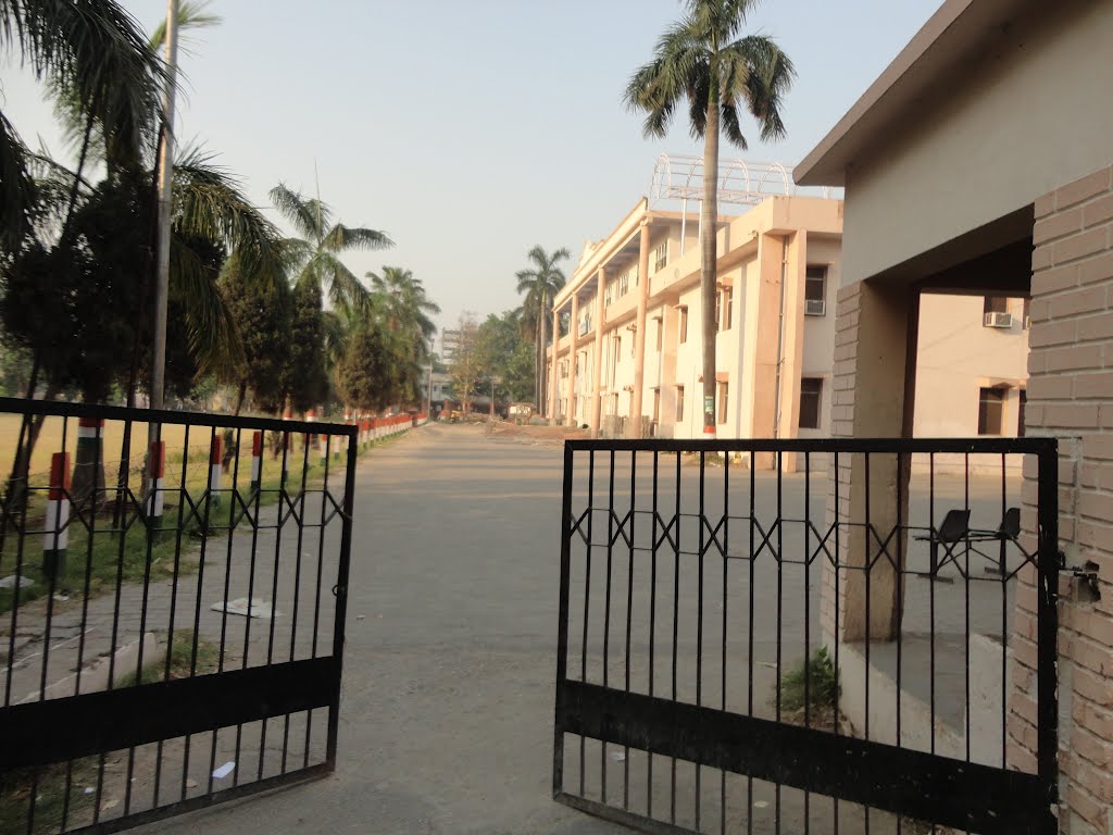ADMINISTRATIVE BUILDING, DDU Gorakhpur University, Uttar Pradesh, India