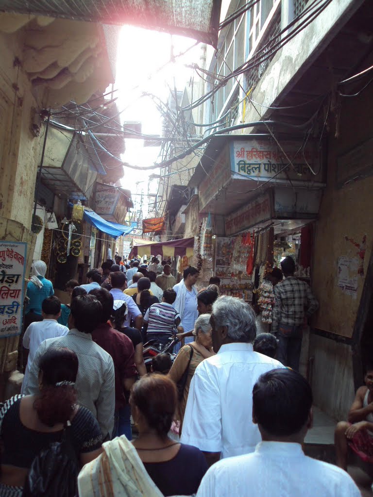 Towards Bankey Bihari Temple ....