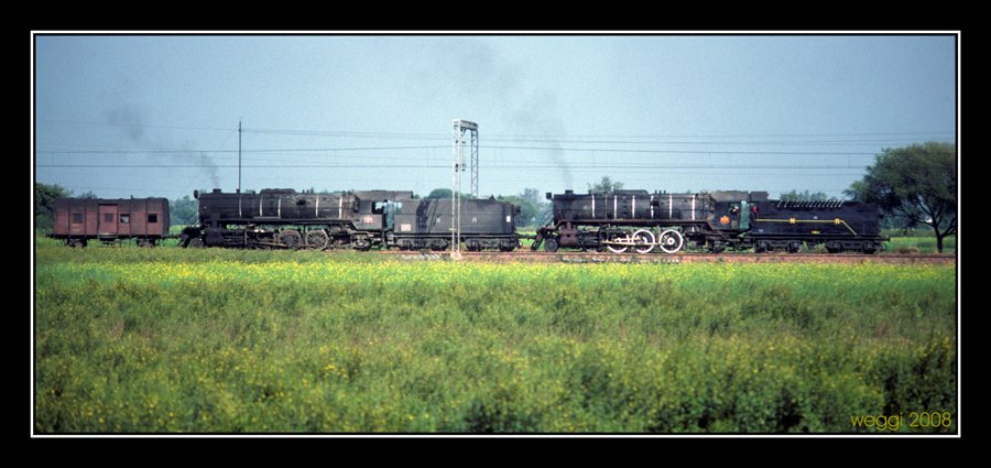 two old ladies steamin north © weggi.ch