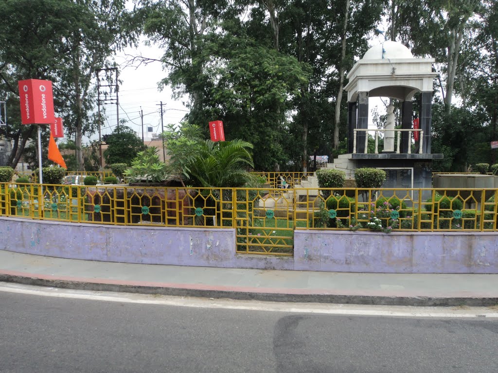 Roundabout while going towards Amroha from Moradabad