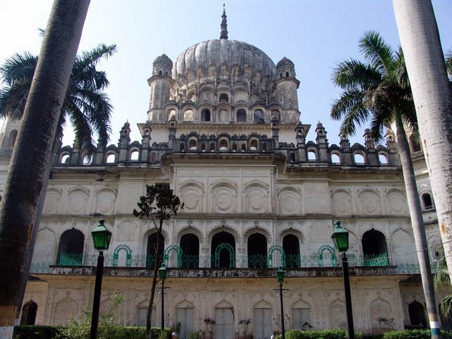 faizabad ,maqbara