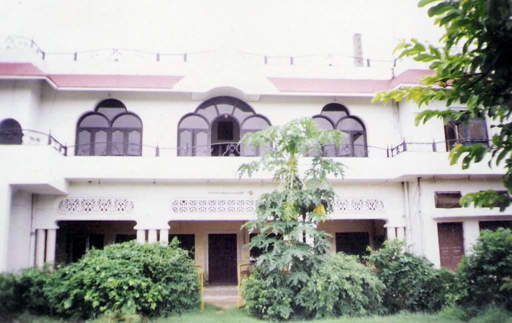 30/3 Civil lines Faizabad,Abhinavas House