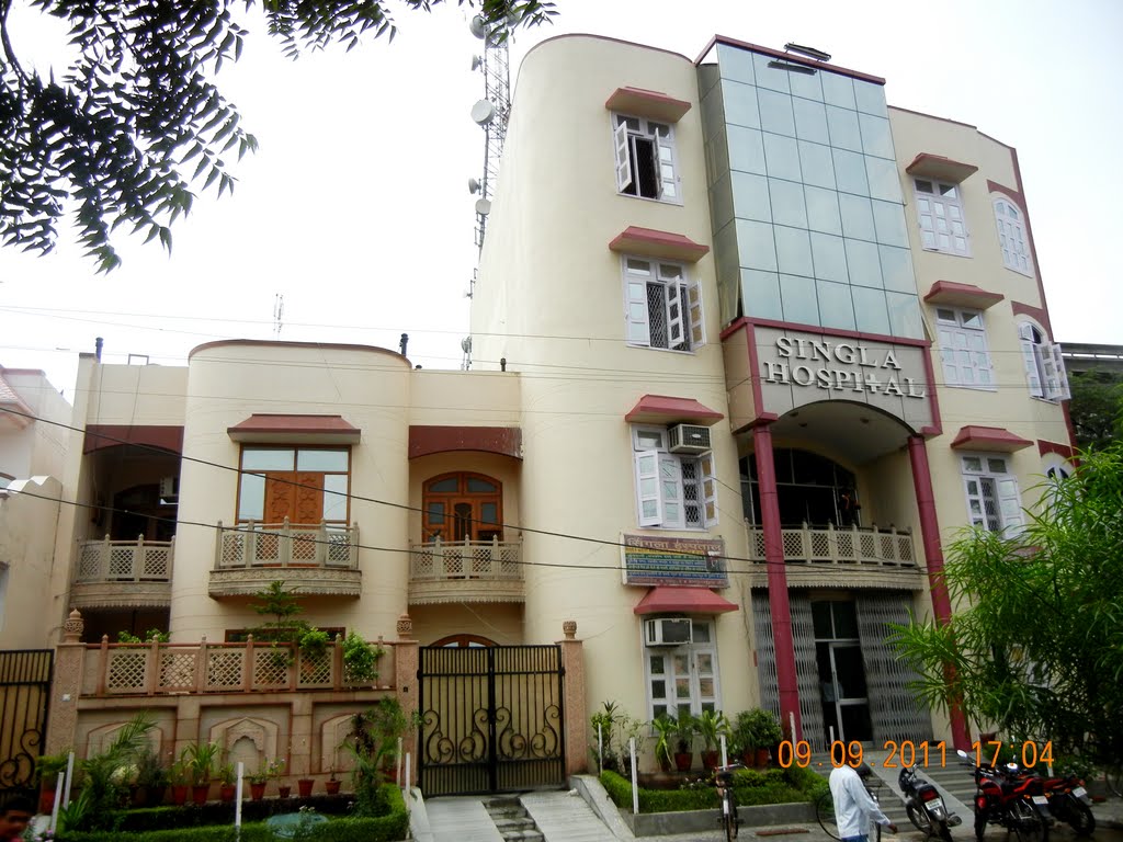 Singla Hospital, Opp Court Compound