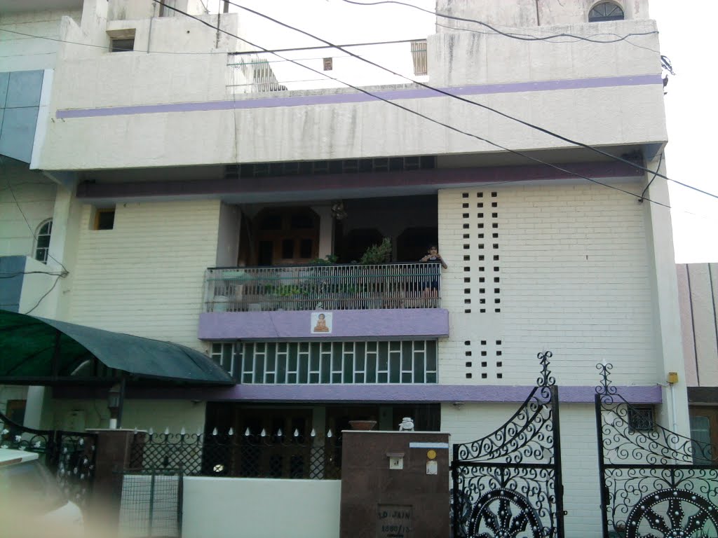 Mr.Ishu Jains resident